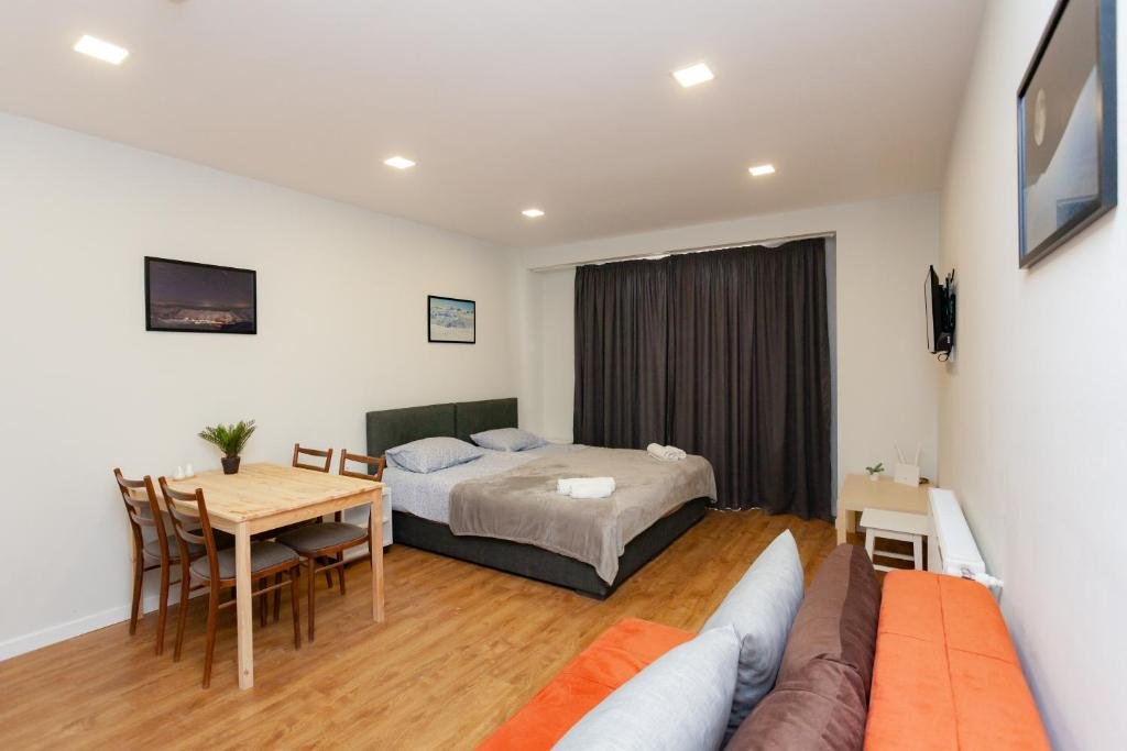 Гудаури: Apartment - 4 PPL, walk to lift, last FLR, Wifi/4G