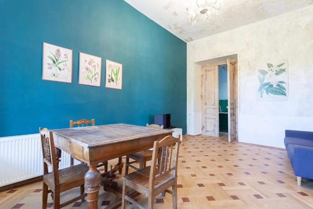 Тбилиси: Wehost Sunny Apartment