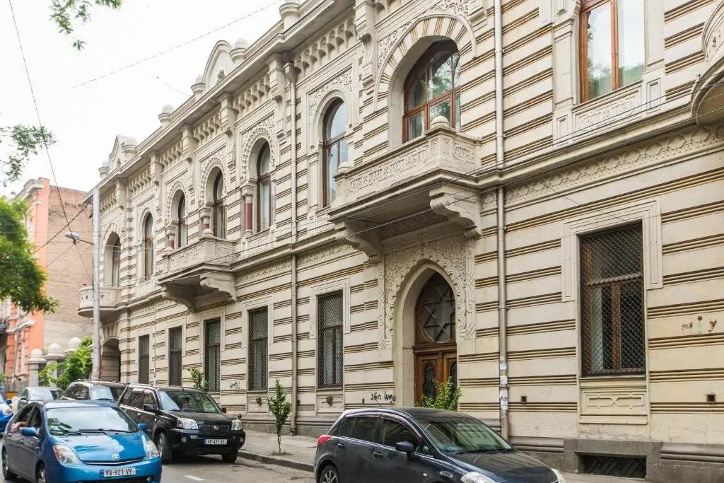 Тбилиси: KuXoS Apartment On Machabeli Street