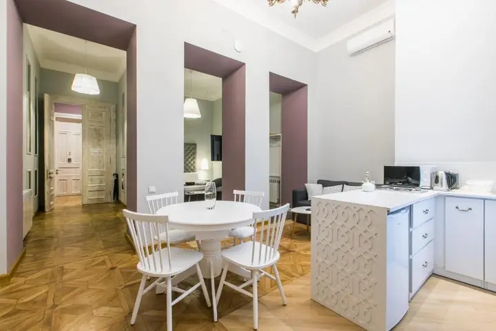 Тбилиси: KuXoS Apartment On Machabeli Street