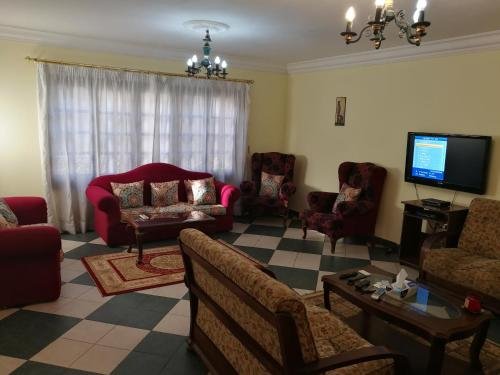 Каир: Three bedrooms apartment Degla Maadi