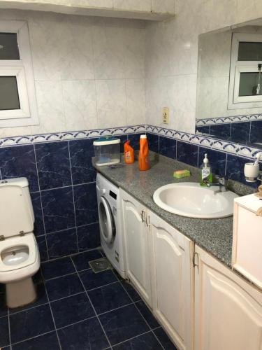 Каир: Three bedrooms apartment Degla Maadi