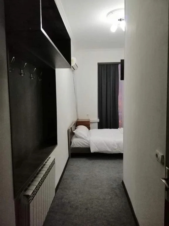 Тбилиси: Engin Hotel