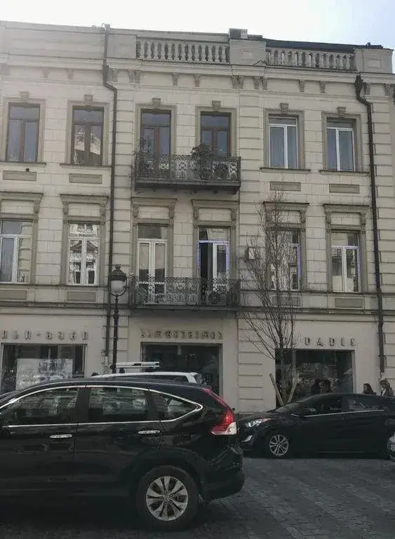 Тбилиси: Engin Hotel