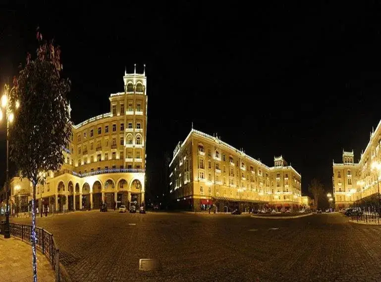 Тбилиси: Engin Hotel