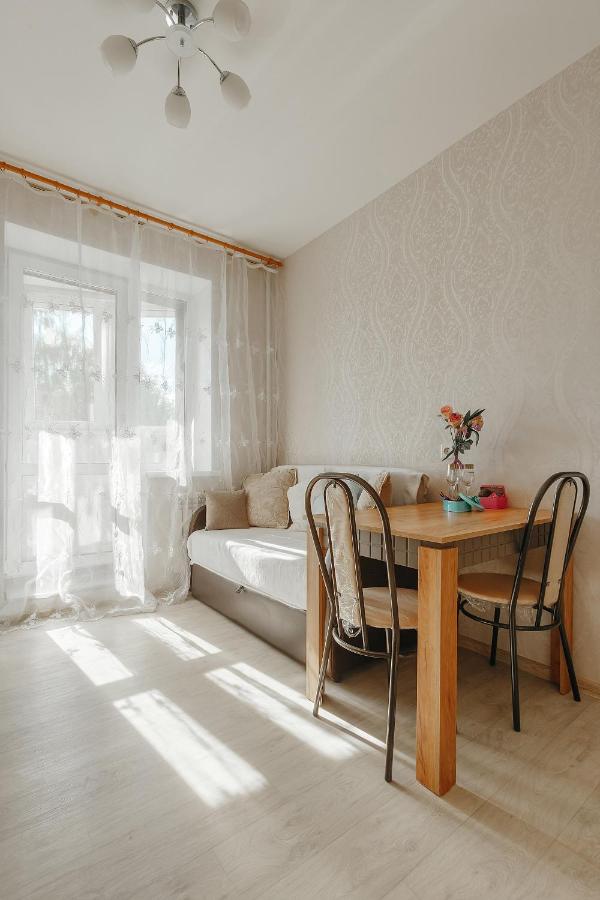 Владимир: Apricot2 apartments from Neotel