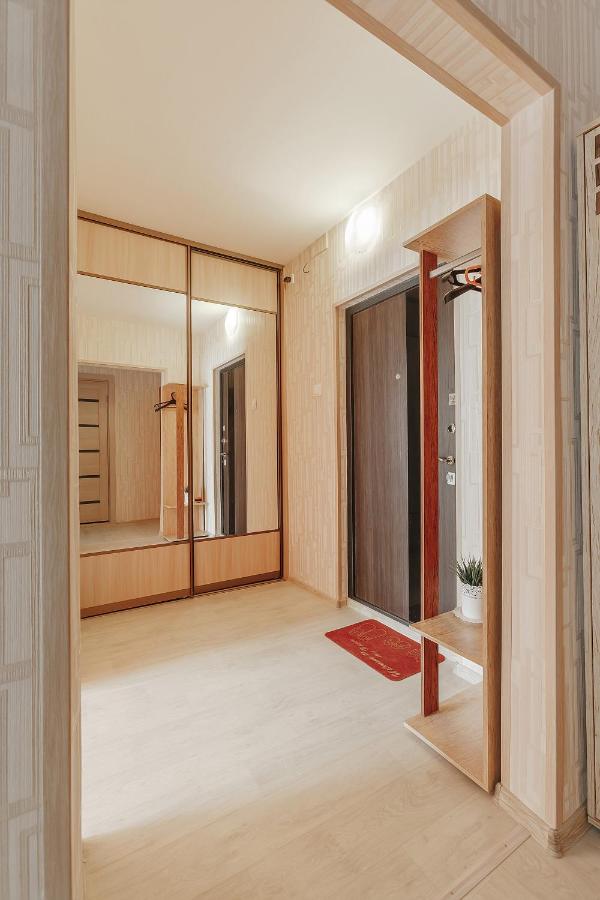 Владимир: Apricot2 apartments from Neotel
