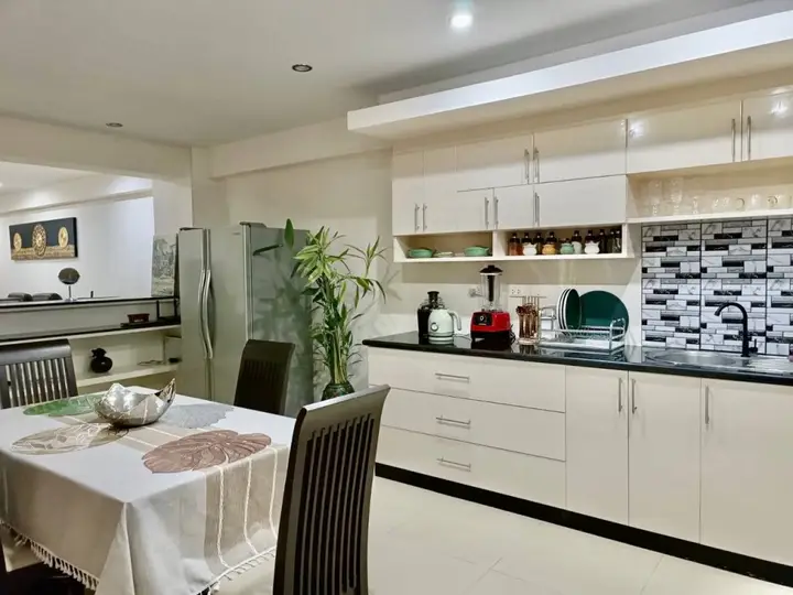 Муанг: Апартаменты Rawai Seaview Condominium