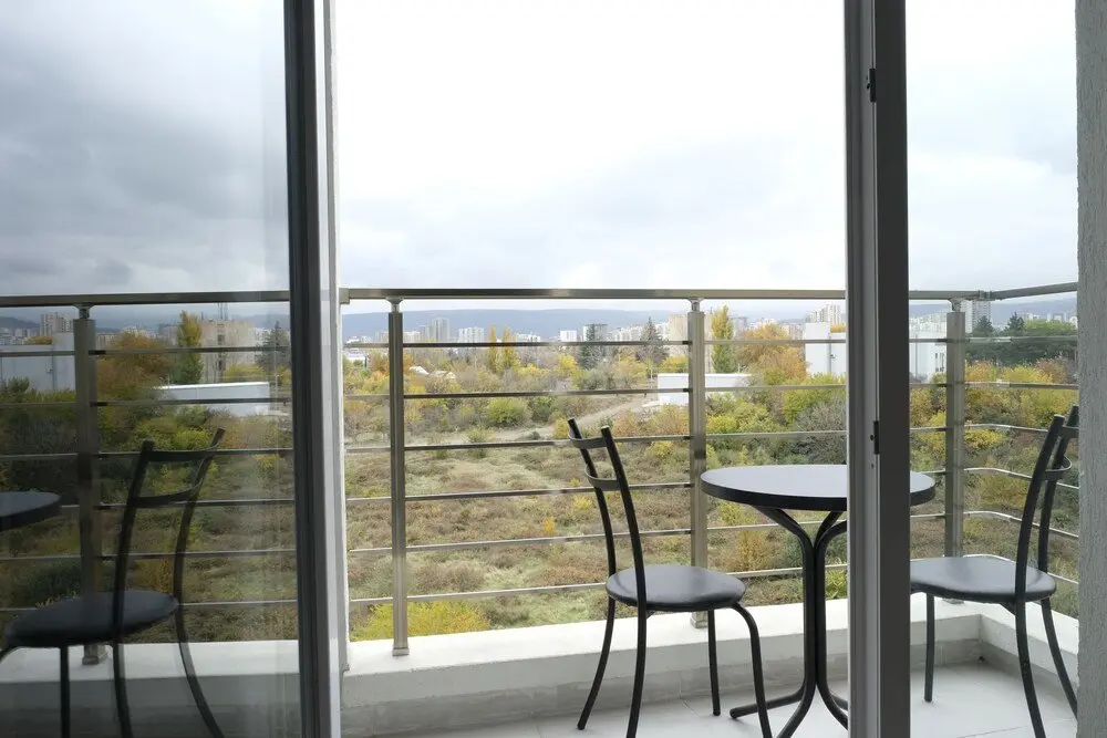 Тбилиси: Hosthub Apartment In Green Diamond