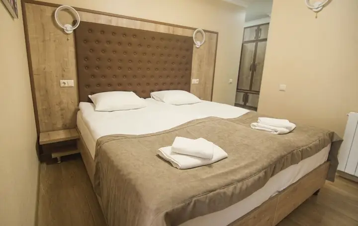 Тбилиси: Hotel Juralis