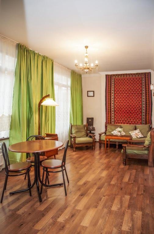 Тбилиси: Hosthub Sololaki Apartment Old Tbilisi
