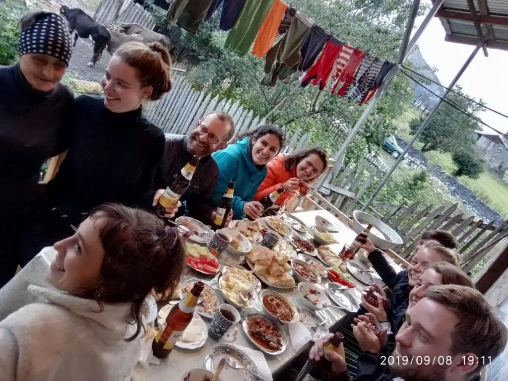 Местиа: Guest House Tengo