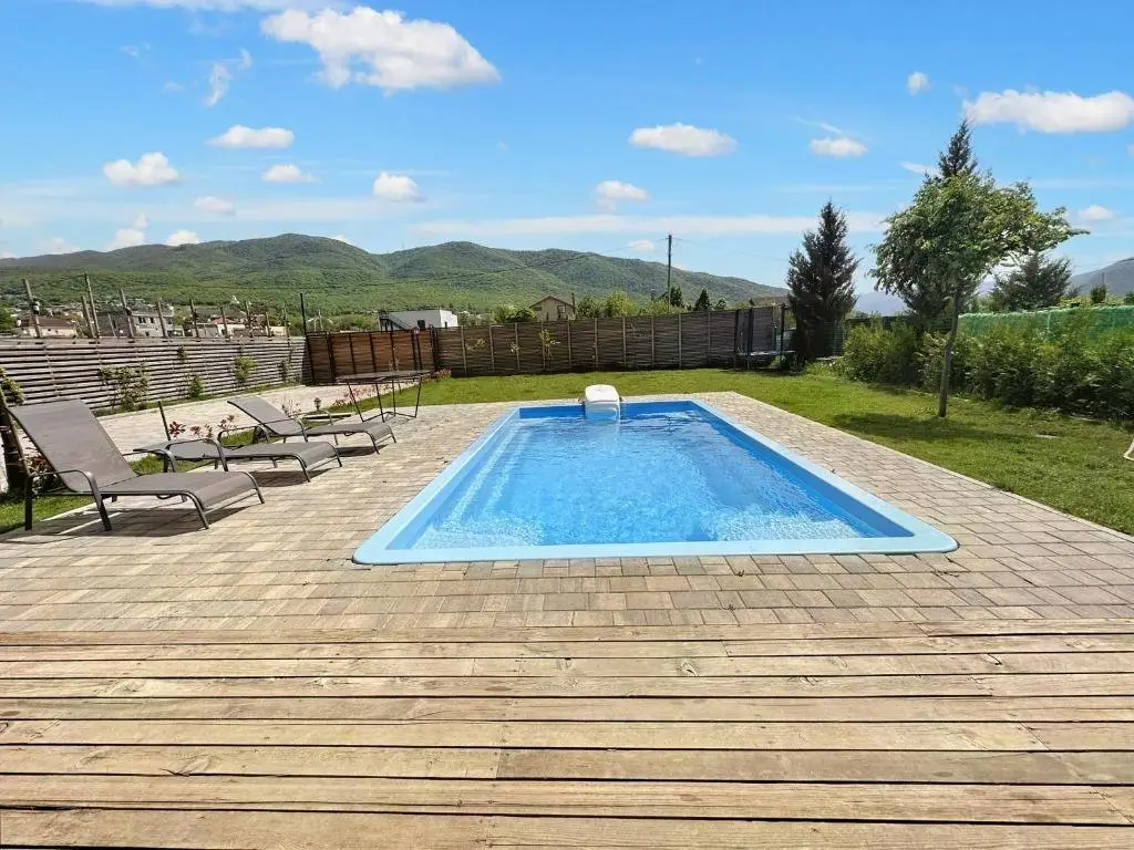 Сагурамо: Eco Saguramo Chalet