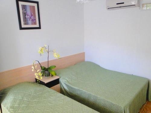 Витязево: Guest House Nikos