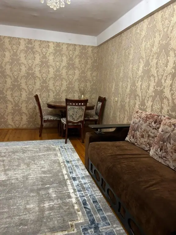 Махачкала: Апартаменты Tur House с видом на озеро