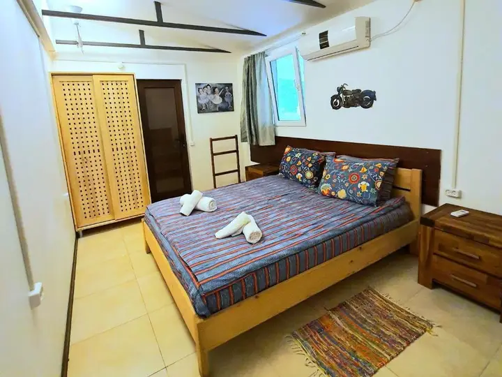 Шекветили: House & Yard Sesil L 90 M To Beach