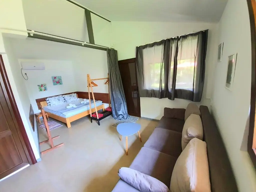 Шекветили: House & Yard Sesil M 110m to beach