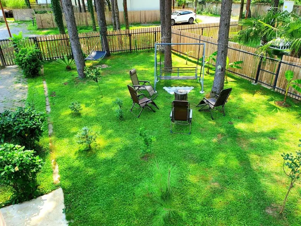 Шекветили: House & Yard Sesil S 70m to beach