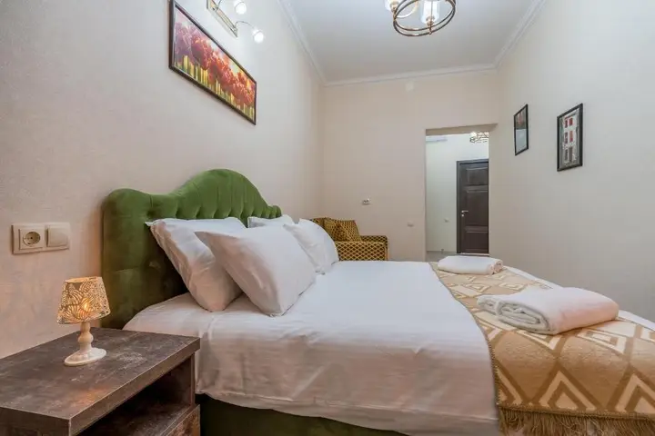 Тбилиси: Golden Light Hotel
