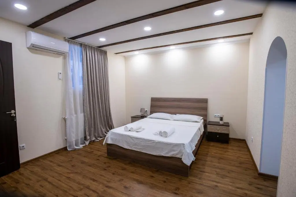 Тбилиси: Dada - Cozy apartment in the center of Tbilisi