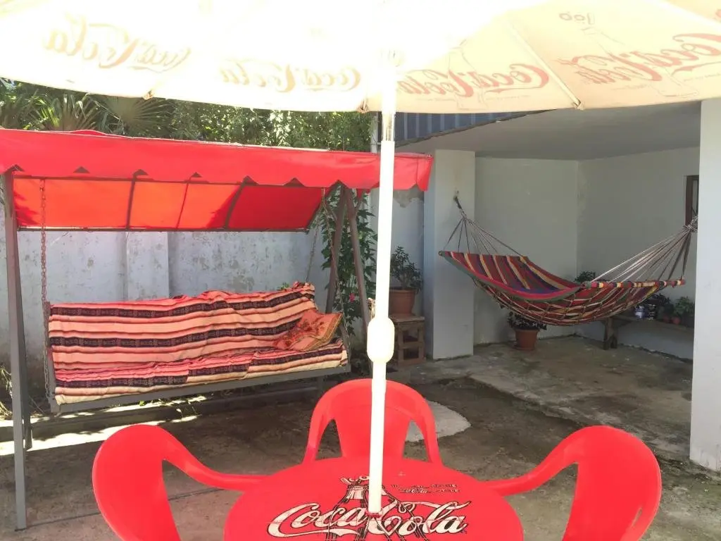 Кобулети: Guest house Romanadze