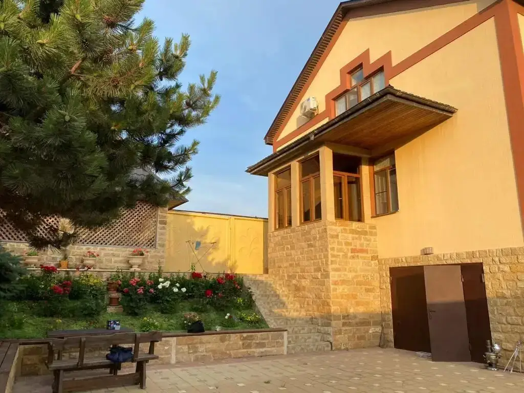 Махачкала: Tur House U Morya Guest House