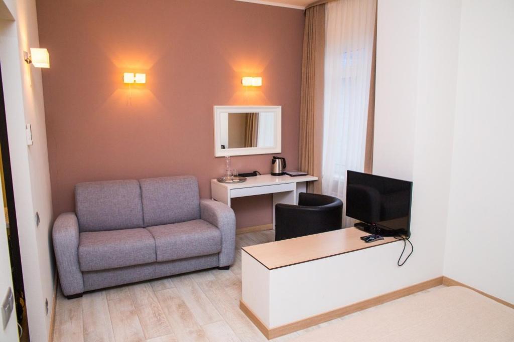 Котельниково: Crystal Hotel