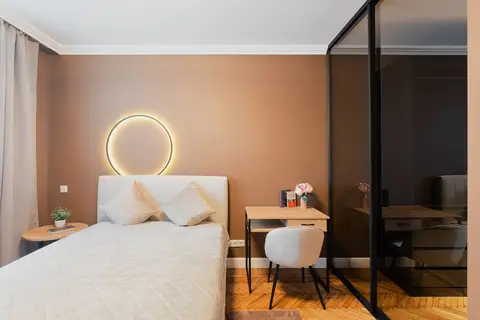 Апартаменты Moderna Двухкомнатная Дизайнерская Квартира — фото 1