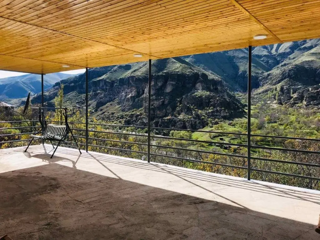 Вардзиа: Hotel Vardzia Terrace