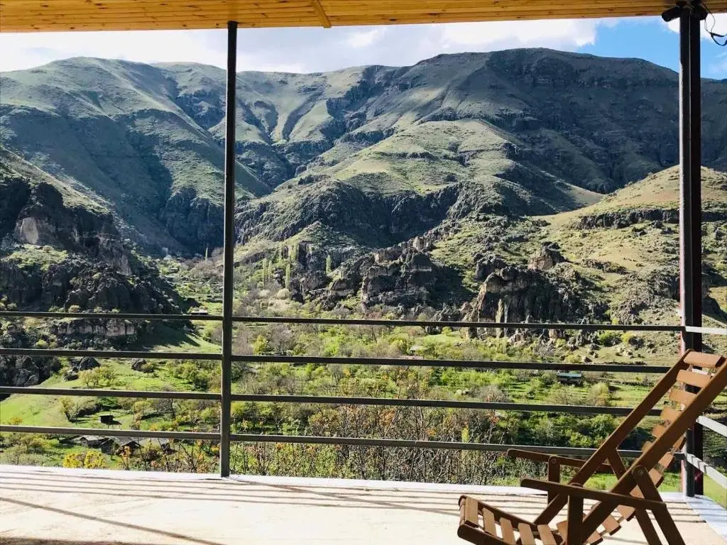 Вардзиа: Hotel Vardzia Terrace