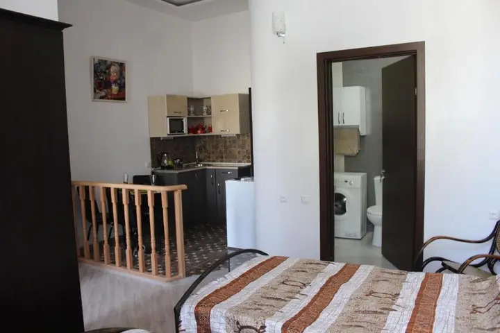 Тбилиси: Guest House on Gia Abesadze Street