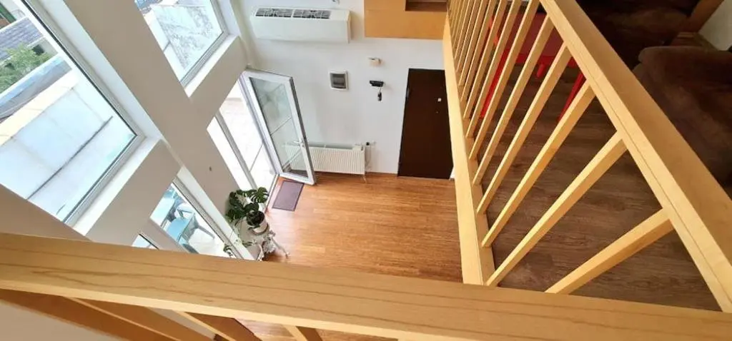 Тбилиси: Duplex apartment in the city center