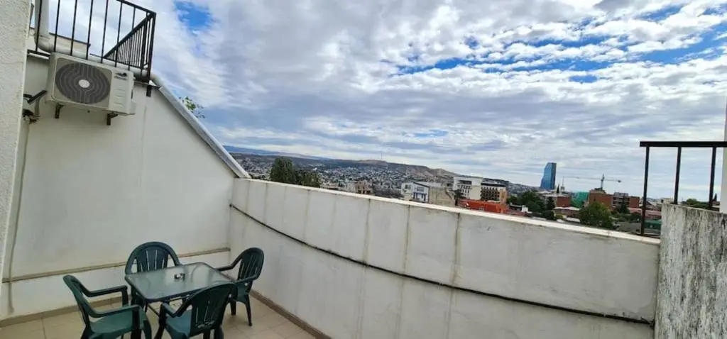 Тбилиси: Duplex apartment in the city center