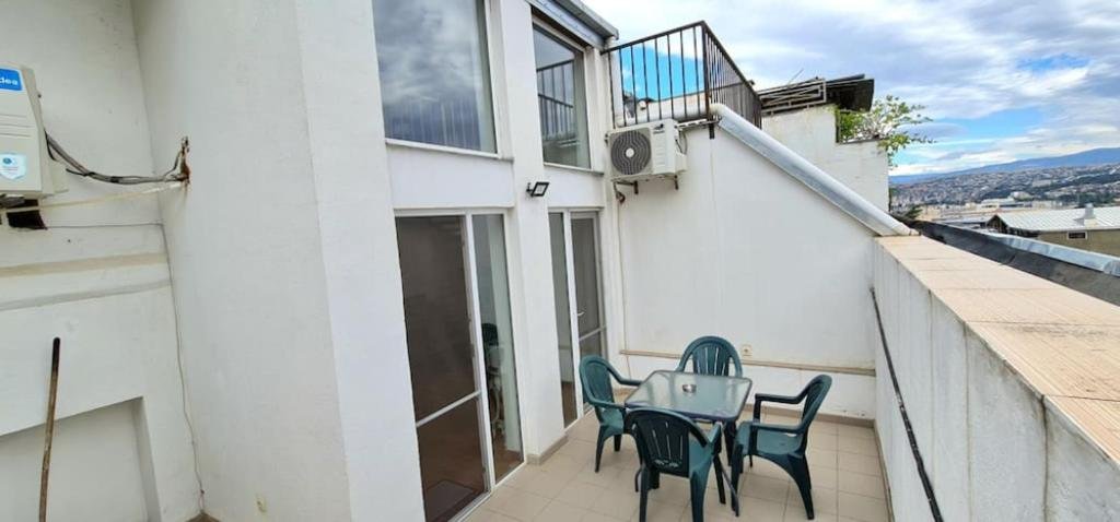 Тбилиси: Duplex apartment in the city center