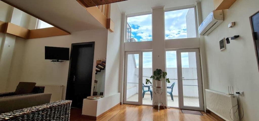 Тбилиси: Duplex apartment in the city center