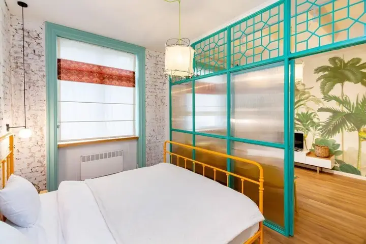 Тбилиси: Unique Beautiful 1br Apt in Historic Tbilisi