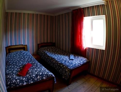 Ушгули: Chvibiani Guesthouse & Bar