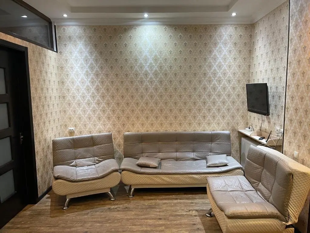 Тбилиси: Two Bedroom Apartment In Tbilisi