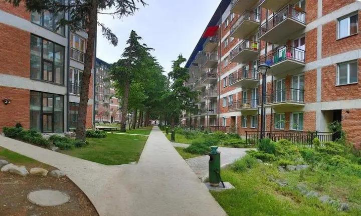 Тбилиси: 3 Ana Politkovskaia Street, Jikia House