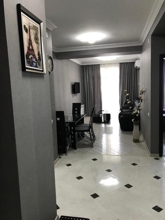 Тбилиси: 80 Merab Kostava Street saakadze tower