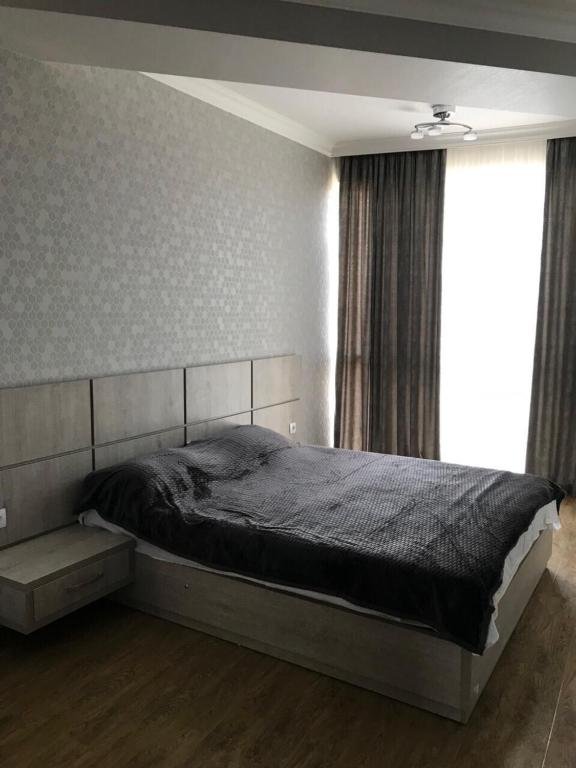 Тбилиси: 80 Merab Kostava Street saakadze tower