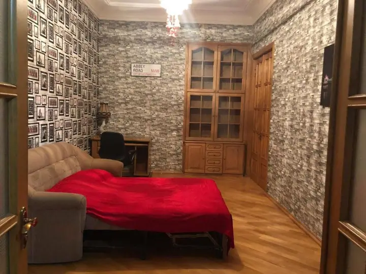Тбилиси: 147 Davit Aghmashenebeli Avenue