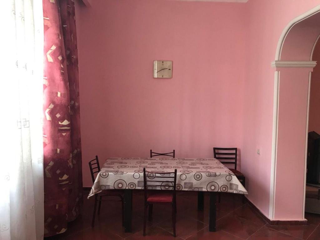 Тбилиси: 7 Vakhtang Chabukiani Street