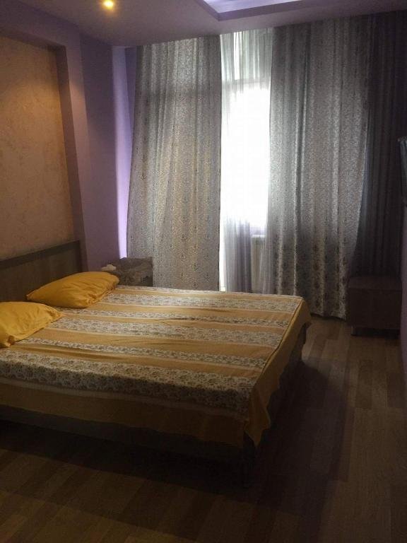 Батуми: 3 Room Plat