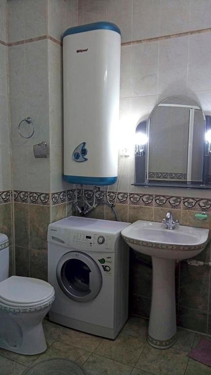 Батуми: 1 Room Flat - 100M From Coastline