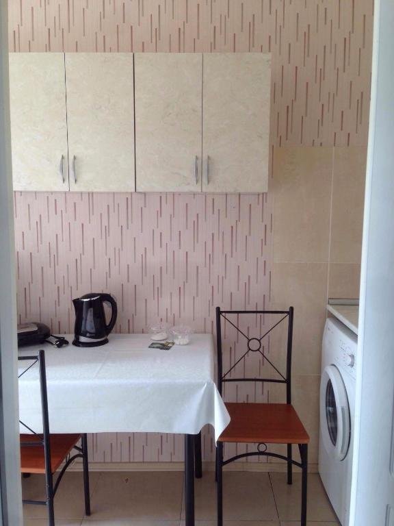 Тбилиси: 28 Viktor Jorbenadze Street