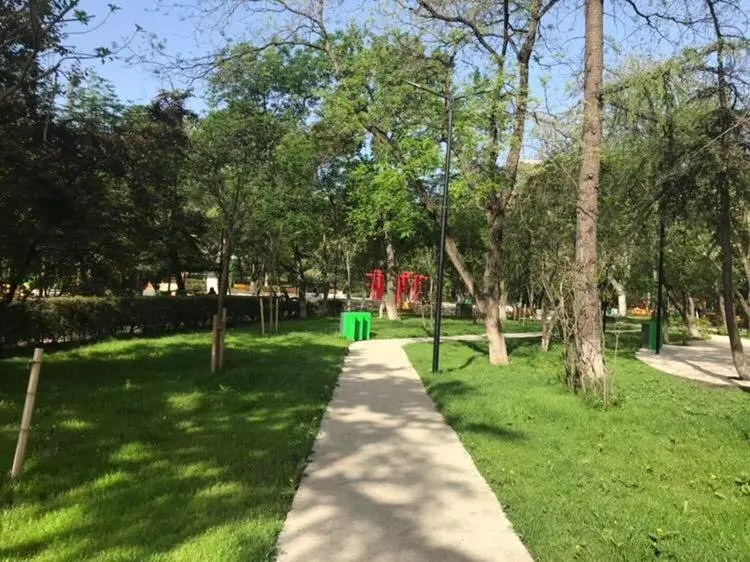 Тбилиси: 29a Kazbegi Avenue Apartment