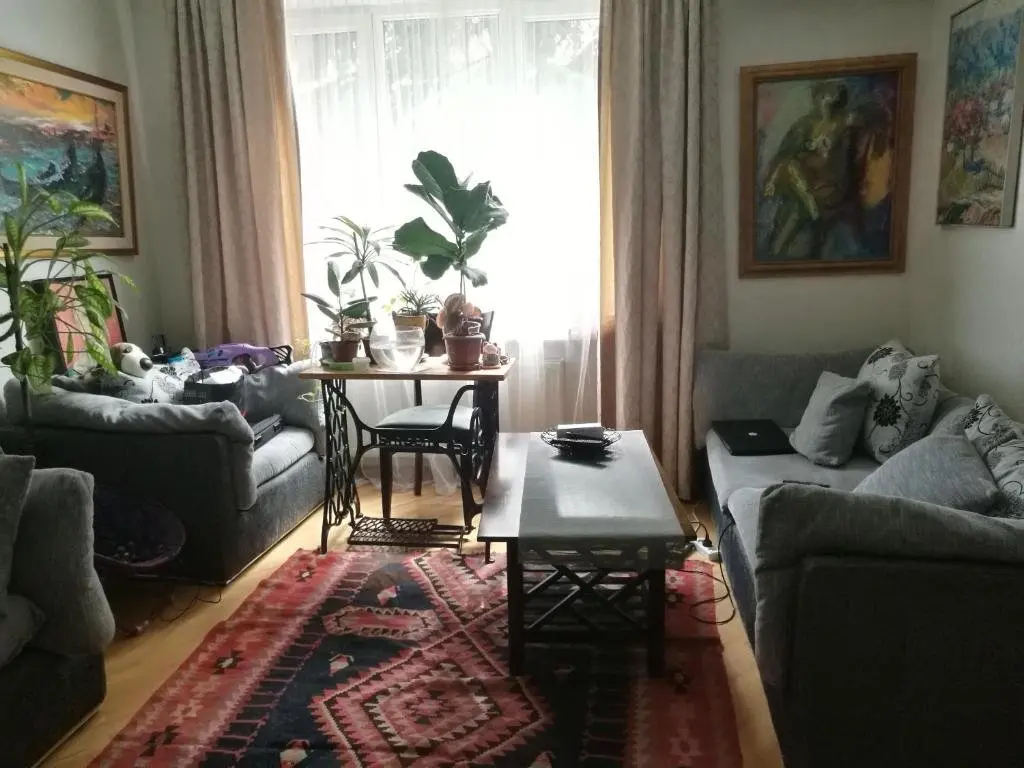 Тбилиси: 29a Kazbegi Avenue Apartment