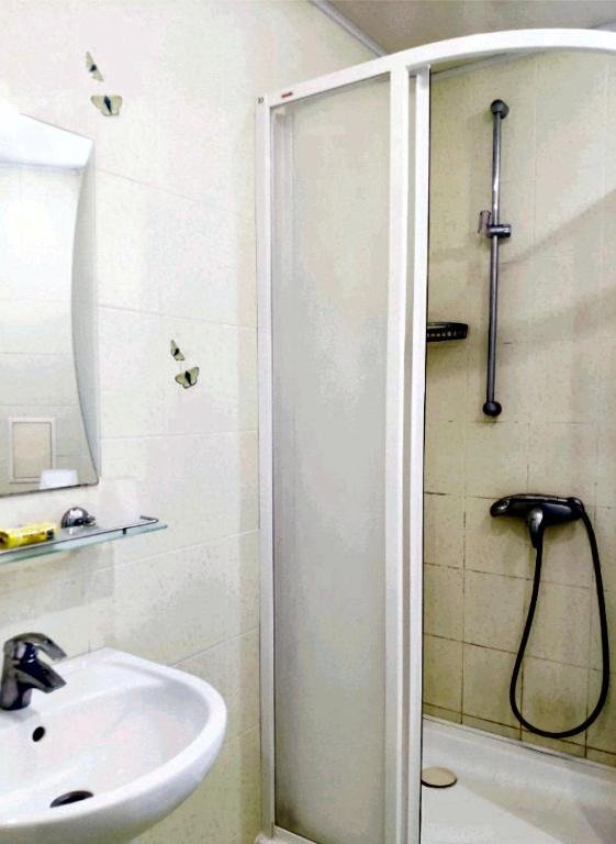 Батуми: 36 Gorgiladze , apt. 17 - 3