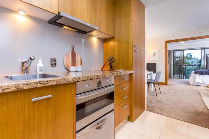 Тбилиси: 78 Merab Kostava Street